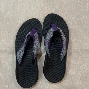 Womens Chaco flip flops size 8 in great condition.
